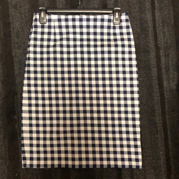 Skirt - Picture 1 of 2